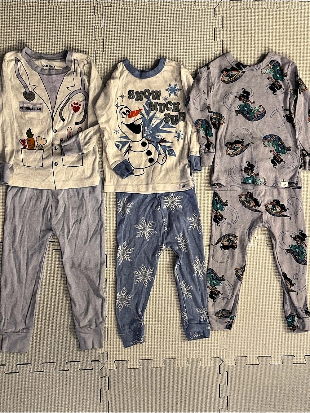 2/$20 NWOT Gap/Old Navy Pajama Set Baby 18-24 mos, 2T